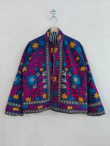 Veste Kimono en velours bleu brodée Suzani, robe longue, manteau unisexe, vêtements ethniques, exportateur OEM Inde - Product Image 1