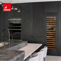 Armoire à vin de luxe sur mesure Allandgroup, en bois noir, avec rangement, meuble de cuisine en kit avec îlot central