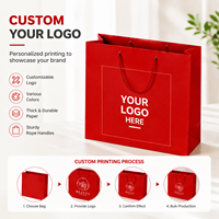 Sac cadeau en papier avec logo personnalisé et poignée en ruban, multicolore pour l'emballage de vêtements, de cosmétiques et de produits de vente au détail