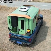 Camper pour pick-up avec salle de bain intégrée, idéal pour le camping et les voyages