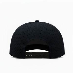 Casquette de baseball de golf classique imperméable à 5 panneaux bicolore personnalisée OEM, simple, structurée, avec patch en caoutchouc, pour sports de plein air, avec trous découpés au laser - Product Image 4