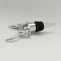 Accessoires de barre en alliage de zinc Animal chien forme bouchon verseur de vin pour cadeau de mariage