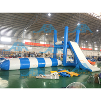 Tour gonflable de parc aquatique flottant de l'Asie avec toboggan d'escalade d'action et blob de saut pour l'eau