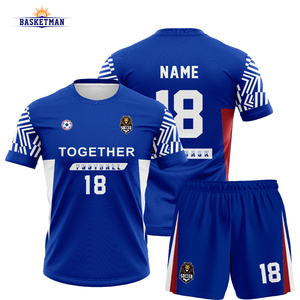 Custom Sublimatie Unisex Voetbalshirts Set - 100% Polyester Ademend Snel Droogend Voetbaltenue Digitale Print Naam Teamnummers - Product Image 1