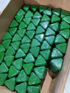 Sapone Solido Artigianale Originale Private Label Biologico Naturale Nutriente a Base di Erbe a Forma di Triangolo Seven Green per Capelli per Pelli Sensibili - Product Image 6