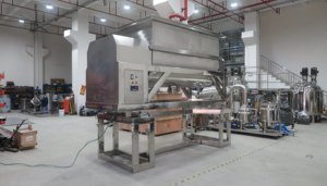 Tùy chỉnh 5000L công suất lớn ngang đôi Ribbon Máy xay sinh tố bột khô Mixer - Product Image 3