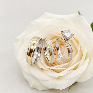 Fedi Nuziali per Lui e Lei, Set di Anelli per Coppie, Bicolore Satinato, Placcato Oro 18k, Anello di Fidanzamento in Acciaio Inossidabile per Donne - Product Image 2