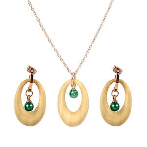 Grosir Set Perhiasan Wanita Buatan Tangan Baja Tahan Karat Anting dan Kalung Perhiasan untuk Hadiah Kotak Perhiasan Kustom dengan Logo