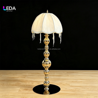 Lampe LED rechargeable en métal LEDA, centre de table doré pour mariage, dîner, événements et fêtes
