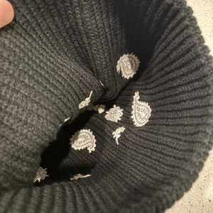 2025 Loại Mới Thiết Kế Biểu Tượng Tùy Chỉnh Mùa Đông Đan Beanie Mũ Cho Nam Giới Và Phụ Nữ - Product Image 5