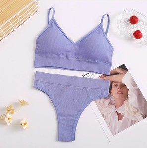 Reggiseno <span class=keywords><strong>imbottito</strong></span> da donna e mutandine brasiliane senza soluzione di continuità Bralette brevi sport Sexy mutandine da ragazza mutandine per il Fitness Top intimo - Product Image 4