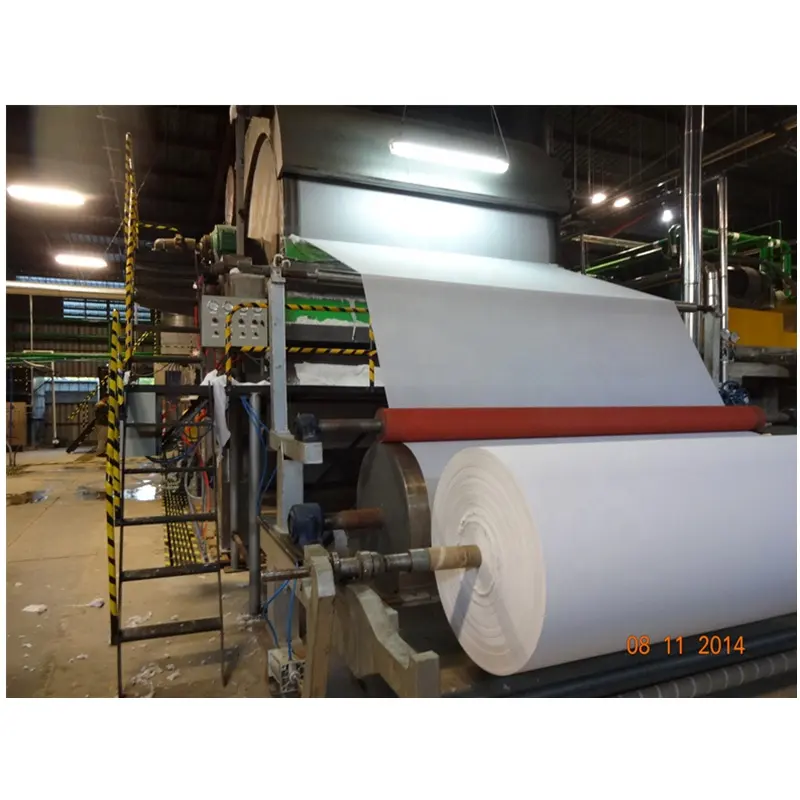 폐기물 종이 및 목재 펄프 재활용 위생 화장지 롤 만드는 기계 (1092/150)