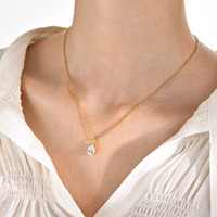 Bijouterie Vente en gros Collier en acier inoxydable plaqué or 18 ct Collier étanche goutte d'eau CZ Griffe pour femme