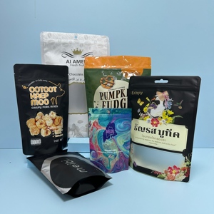 Mô hình tùy chỉnh Mylar resealable Snack gói đứng lên túi nhựa với cửa sổ bao bì thực phẩm Túi - Product Image 2