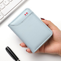 Dompet untuk Pria Tempat Kartu Saku PU Halus Berukir Dompet Uang Portabel Minimalis Uniseks