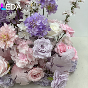 Arreglos Florales de Seda para Pasillos de Boda y Eventos Personalizados LEDA, Decoraciones de Piso de Estilo Moderno - Product Image 2