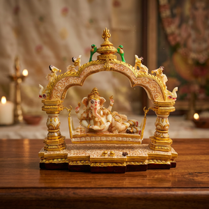 Estatua de Resina Hecha a Mano del Dios Ganesha Reclinado, Chapada en Oro Premium, Artesanía Nirmala de Rajasthan, para Instalación en Mesa - Product Image 1