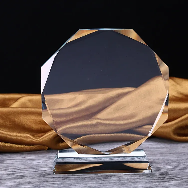 Özel kalite 3D Engrave yuvarlak boş cam K9 kristal kupa ödülü plaket ödül