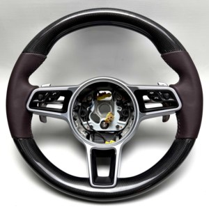 Actualización de Volante de Estilo Antiguo a Nuevo para Porsche 718 911 Cayenne Macan Taycan Cayman, Plug and Play, Personalizado en Cuero y Carbono - Product Image 2