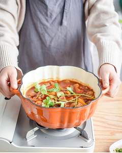 <span class=keywords><strong>Cocotte</strong></span> de Hierro Fundido <span class=keywords><strong>con</strong></span> Forma de Calabaza - Olla Holandesa <span class=keywords><strong>con</strong></span> Tapa Antiadherente para Guisos y Sopas, Sirve de 3 a 5 Personas, Decoración para Halloween y Acción de Gracias, Regalo - Product Image 5