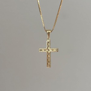 Collier pendentif en diamant moissanite de qualité supérieure pour femmes, à porter au quotidien et pour des cadeaux spéciaux, disponible à prix abordable - Product Image 2