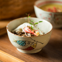 Bol rond en porcelaine de 4,5 pouces, style japonais, motifs de poissons-chats, logo personnalisé, bols à riz en céramique pour restaurant et hôtel