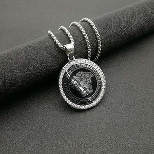 Collar con colgante de mitología griega de acero de titanio con microincrustaciones de circonita AAA en tono dorado y plateado para hombre y mujer, ideal para regalo. - Product Image 4