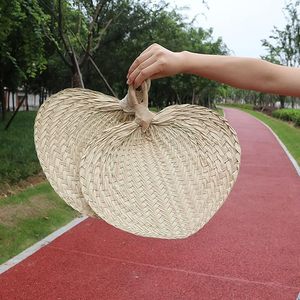 Trung Quốc Phong Cách Tay Tre Tay Người Quạt Hình Trái Tim Dệt Người Quạt Cho Mùa Hè Làm Mát Đám Cưới Đảng Nguồn Cung Cấp Nhà Bếp - Product Image 5
