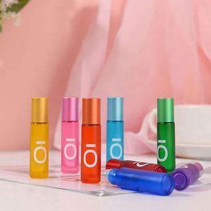 Logotipo personalizado Mini 10ml esmerilado forma redonda Perfume y aceite esencial botella de vidrio brillante colorido con rodillo para la cara Cre - Product Image 4
