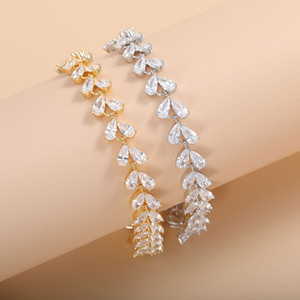 European American Zircon <b>Bracelet</b> For Women Plant Shape Wedding Jewelry Silver Tone Claw Setting Fashionable Elegant Light - Product Image 3