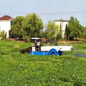 Configuration et modèle de <span class=keywords><strong>bateau</strong></span> de nettoyage de lotus d'eau, d'herbe aquatique et d'herbe cassée sur <span class=keywords><strong>la</strong></span> surface de <span class=keywords><strong>la</strong></span> rivière - Product Image 5