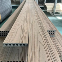 Planches de terrasse en composite bois-plastique (WPC) carrées, co-extrudées simple face, résistantes à la pression, antidérapantes, anti-humidité, pour extérieur et villas