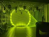 Lyre LED mobile 4-en-1 700W, projecteur de profil hybride LED CMY CTO, grande tête mobile LED avec cadre de profil, contrôle DMX512, CRI 95