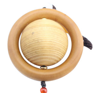 Pendentif porte-bonheur en bois de cyprès vieilli, breloque à pompon de 40 mm pour décoration de rétroviseur de voiture, unisexe, à porter au quotidien - Product Image 5