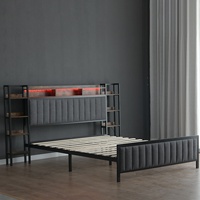 Cadre de lit Queen Size en fer et bois au design moderne et épuré, en promotion