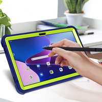 Pour l'étui pour tablette Moto Tab G62, un étui robuste à trois couches avec de multiples fonctions est inclus.