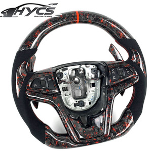 Volante Deportivo de 4 Radios, Personalizado, de Fibra de Carbono Forjada, con Costuras Rojas en Cuero - Product Image 3