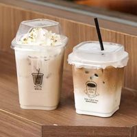 Gobelets carrés jetables en PET durables et étanches avec couvercle à bec verseur pour boissons à emporter, option logo personnalisé