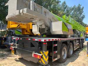 รถเครนบรรทุกมือสอง Zoomlion ZTC800H ลดราคาพิเศษ รับน้ำหนักได้ 80 ตัน พร้อมเครื่องยนต์และ PLC ZCC550H/QY50 รถเครนตีนตะขาบ สภาพดี - Product Image 2