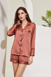 Fung 6002 중국 새틴 잠옷 수면 가운 여성용 샴페인 실크 잠옷 세트 - Product Image 2