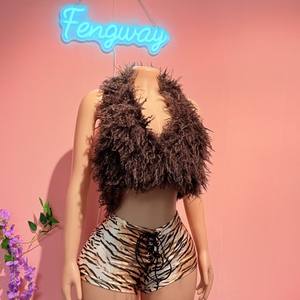 ชุดเซต2ชิ้นผ้ากำมะหยี่ขนยาวสำหรับผู้หญิง, เสื้อแขนกุด + กางเกงขาสั้นพิมพ์ลายเสือดาว2025 - Product Image 2