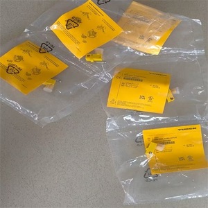 Sensor de Presión TURCK PS510-100-01-LI2UPN8-H1141 Tipo Manómetro, Montaje Roscado, Tecnología Piezoresistiva, Uso Mecánico - Product Image 1