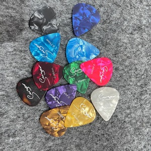 50 plectres de <span class=keywords><strong>guitare</strong></span> en celluloïd PK-A10-50 durables et imperméables pour la vente en gros - Product Image 3