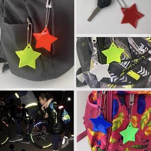 Pendentif étoile réfléchissant KJG07 en PVC, breloque de sécurité extérieure pour la randonnée, le cyclisme et l'utilisation nocturne - Product Image 2