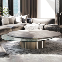 Table basse en marbre marbré Dream Home, surface irrégulière, socle doré poli, table de canapé design moderne