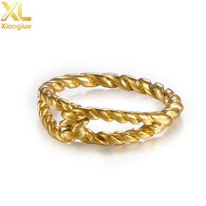 Bague en acier inoxydable plaqué or en forme de torsade de pâte frite, vente en gros - Product Image 4