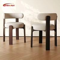 Chaise en bois de haute qualité avec coussin en cuir PU, chaises de maquillage en bois de caoutchouc pour salle à manger, salon, bar, café - En vente