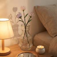 Vente en gros de tulipes en verre de Murano personnalisées, fleurs en cristal faites à la main en vrac pour la décoration de table, fournisseur pour les événements de mariage