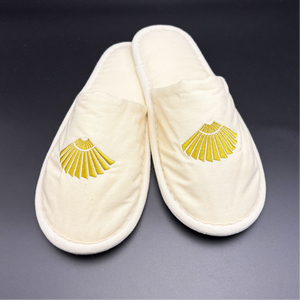 Chaussons jetables en coton naturel biodégradable, confortables, durables, à bout fermé, avec logo brodé, pour hôtels (vente en gros) - Product Image 4