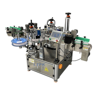 Machine d'étiquetage automatique pneumatique à double face motorisée à haute productivité pour bouteilles plates carrées, face avant et arrière